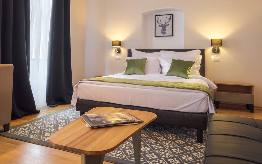 Hotel Antler Boutique Braşov Esterno foto